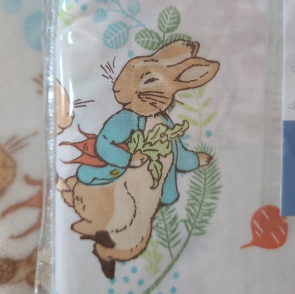 Peter Rabbit Blanket Set 🥕 - Picture 5 of 8